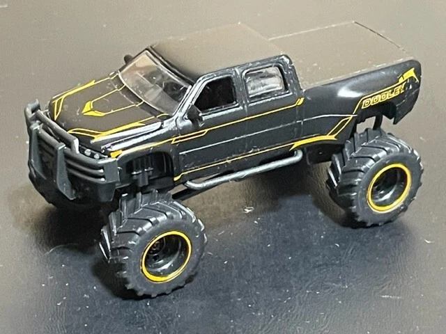 JADA Toys Just Trucks 4x4, 1999 Chevy Silverado Dooley Dually