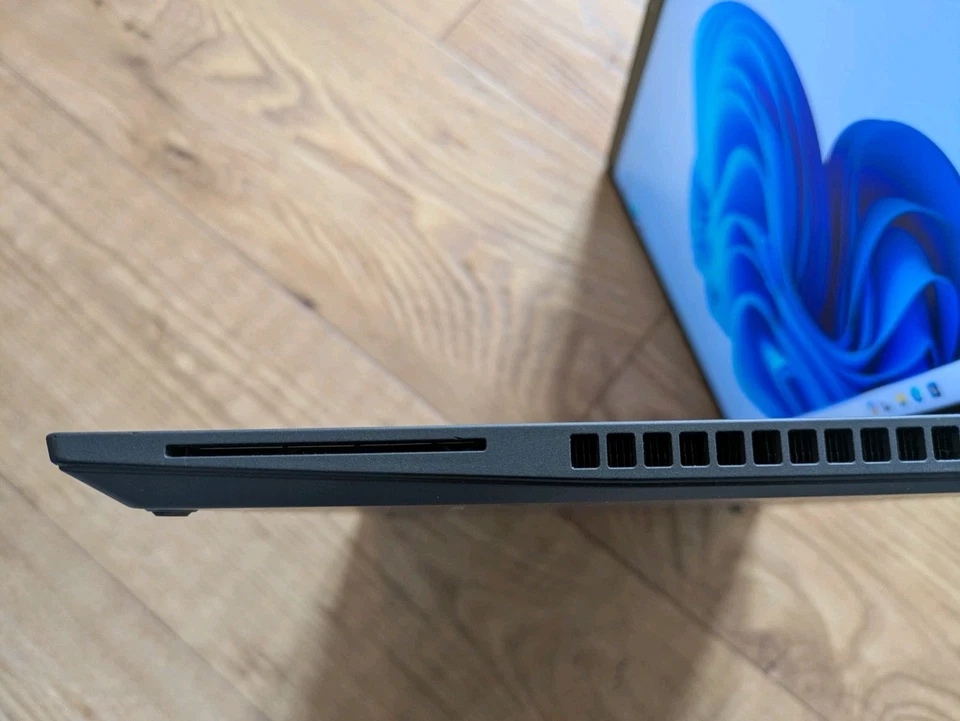 Lenovo ThinkPad T14 G3 · i5-1235U · 8GB · 256GB, photo 4 of 5