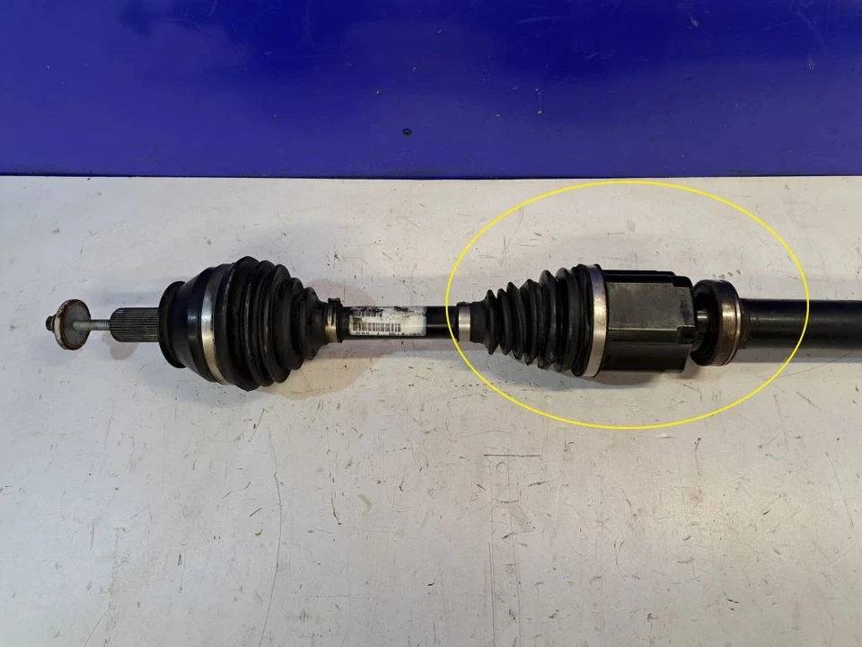 Volvo S80 2013 front driveshaft 36012411 BPR38235 - Image 2 of 4