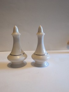 Vintage Porcelain LENOX Ivory/Gold Trim Salt & Pepper Shakers Beautiful