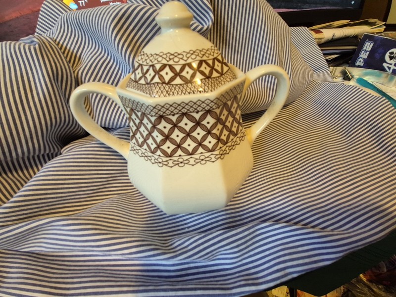 Royal Staffordshire LG Sugar Bowl Liberty Iron Stone Wicker J G Meakin ENGLAND 