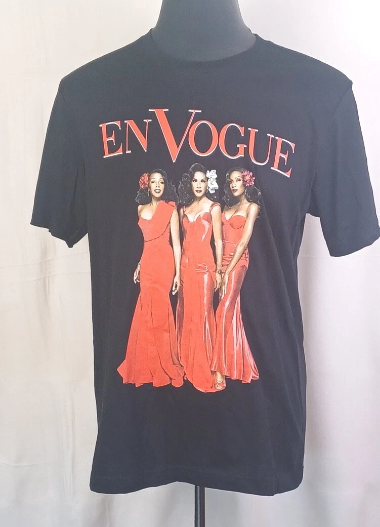 vogue black t shirt