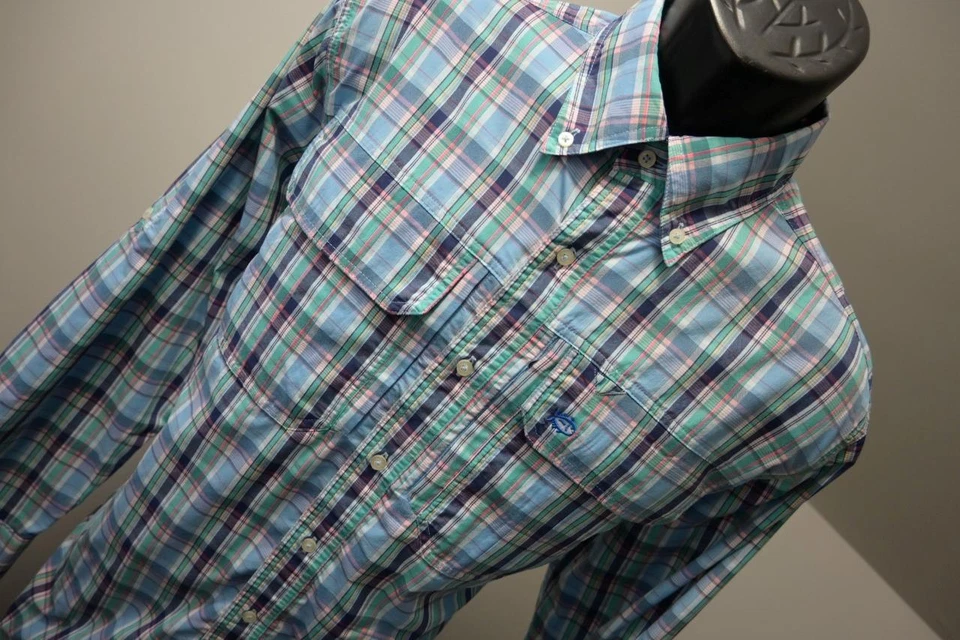 Southern Tide SkipJack Vented Fishing Shirt Button Up Nylon Plaid Mens Sz Medium - Image 4 of 4