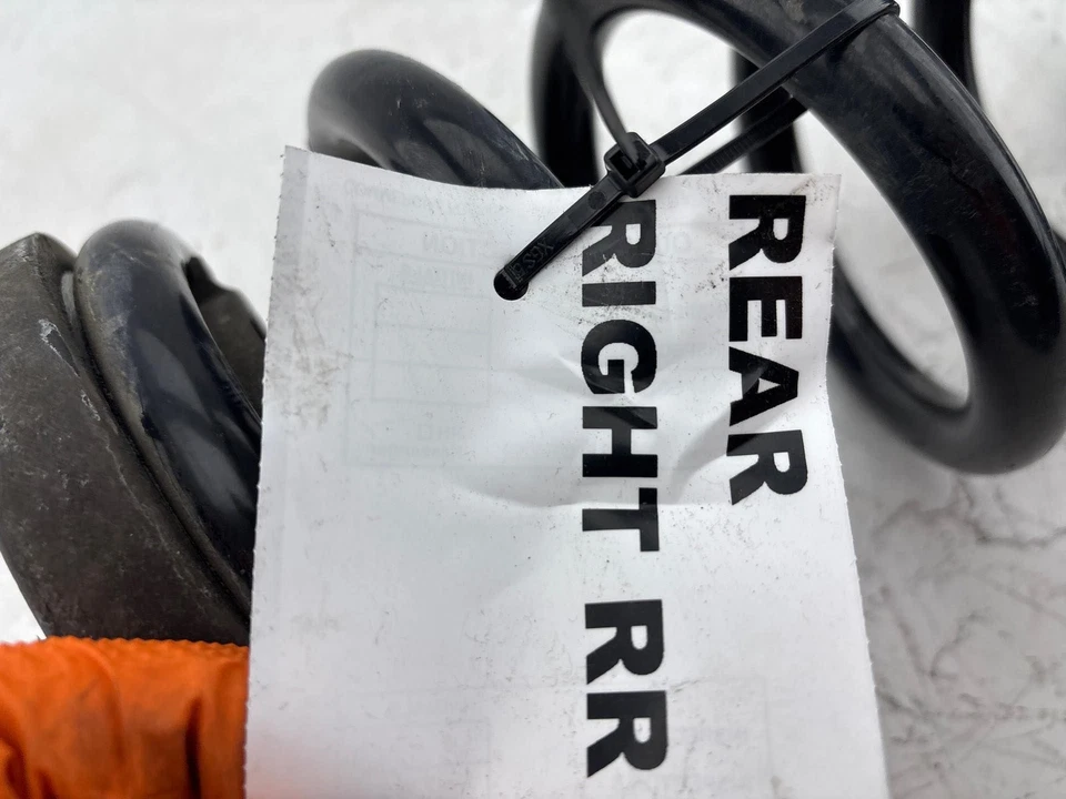 Lincoln MKX 2016-2018 3,7 L muelle helicoidal trasero derecho OEM Foto 2 de 4