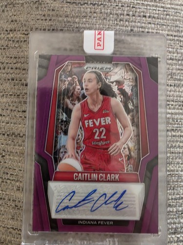 2025 Panini Prizm Caitlin Clark Purple /49 Auto