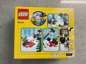 LEGO 40124 Seasonal Winter Fun Christmas Tree Dog Snowmobile Mini Figure Snowman