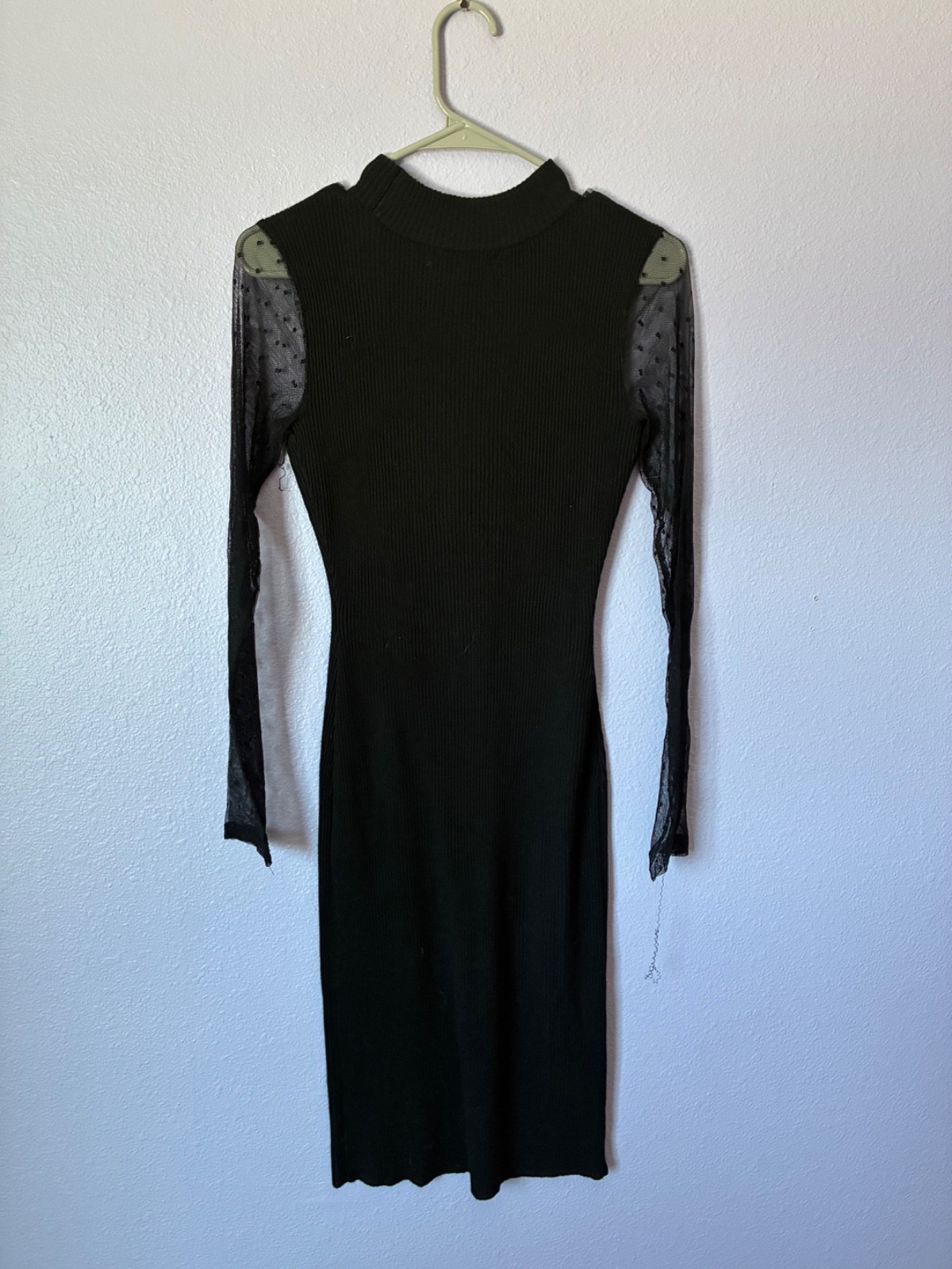 Almost Famous Black Mock Neck BodyCon Long Mesh Sleeve Sweater Dress size Medium
