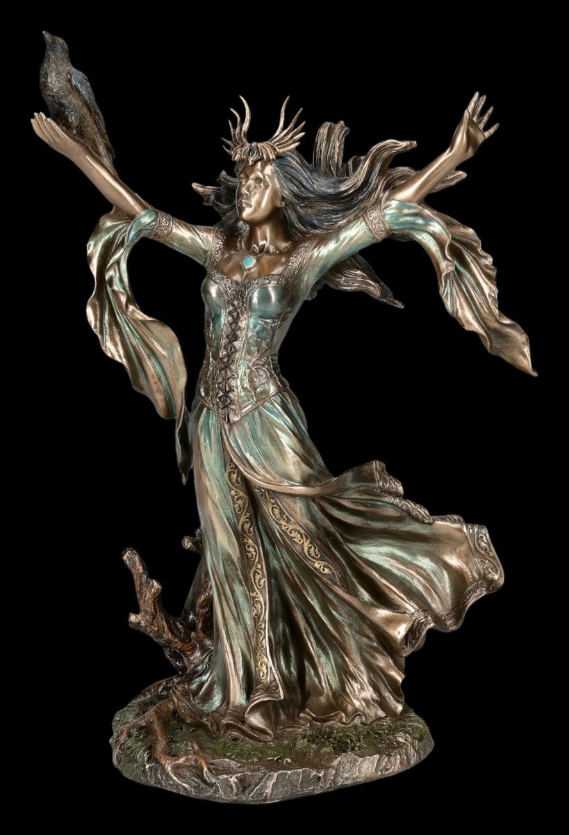 Morgana Le Fay Figurine, Sorceress of Arthurian Legend, Magical Veronese H 25 Cm