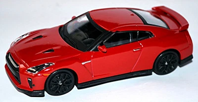 Nissan GT-R Coupe 2017 rot red 1:43 Bburago - Bild 1 von 4
