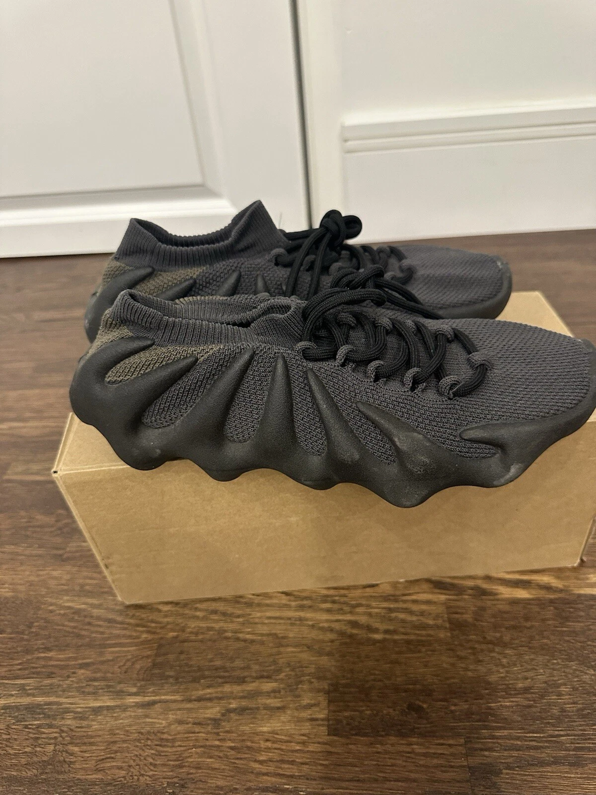 yeezy boost nero 450 taglia 8UK