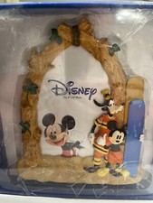 Disney Mickey Mouse and Goofy 4  x 6  Picture Frame Beach Surfing NIB