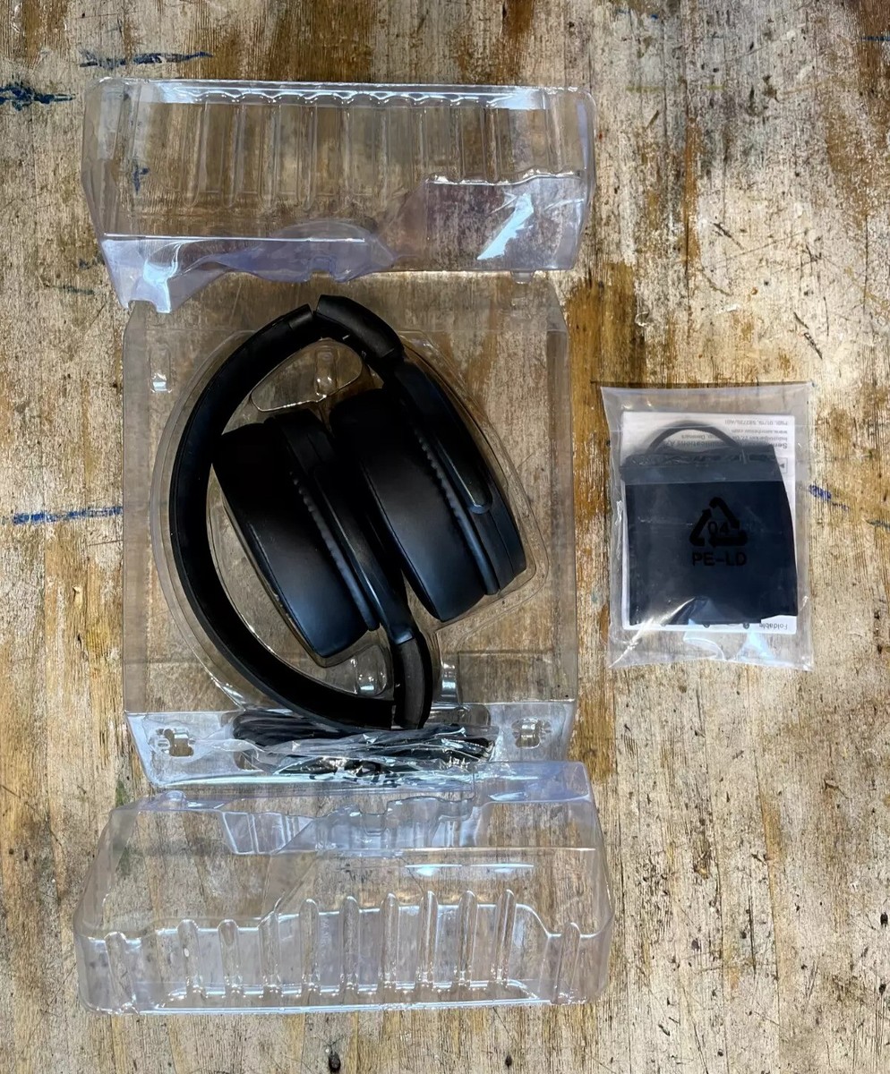 Sennheiser HD 400S Black Around-Ear Headphones Noise