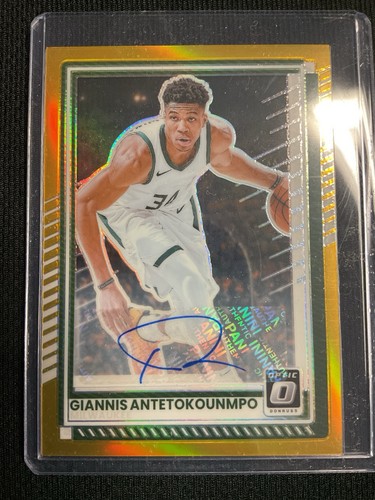 2025-26 Donruss Optic Giannis Antetokounmpo Gold Prizm Auto 10/10