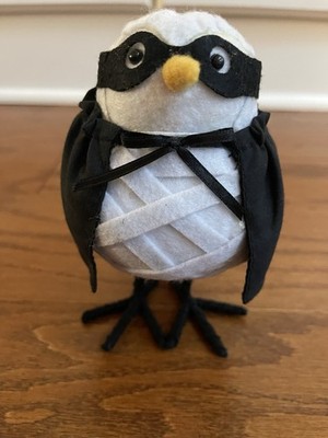 Hyde And Eek 2016 Halloween Featherly Friends Bird Mummy Cape Zorro Dracula
