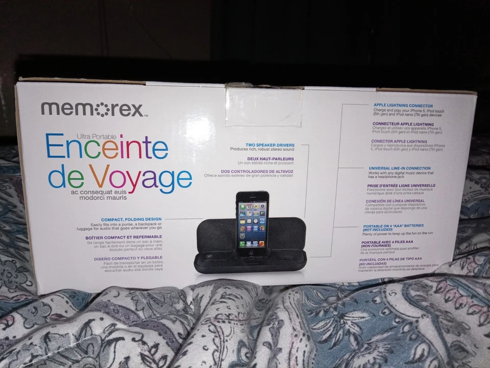Altavoz estéreo de viaje ultra portátil Memorex compatible con iPod iPhone de 30 pines Foto 3 de 4