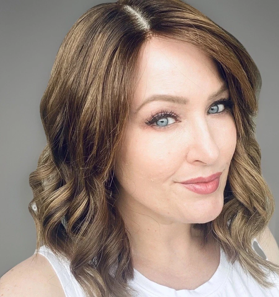 "Peluca de cabello europea iWig de Erica Luxembourg morena de seda superior 14"" | mediana | Bob" Foto 2 de 4