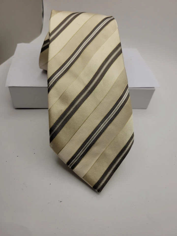 Gravata Donald Trump Repp marfim bege acastanhado seda assinatura presidente luxo 61” L - Imagem 2 de 4