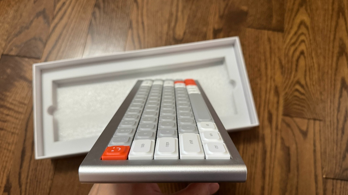 Morgrie AIR68 (Silver) – Ultra-Slim Low Profile Mechanical