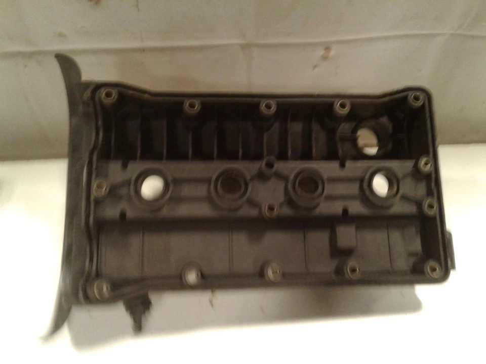 Used Engine Valve Cover fits: 2004 Chevrolet Aveo Grade A Foto 2 de 4