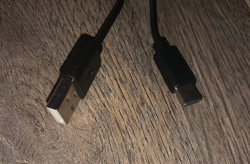USB 3.0 to USB-C Lighting Fast Charger Cable - Image 2 of 2