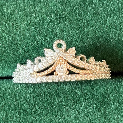 14k Yellow Gold and Diamond Crown Ring Size 6.75