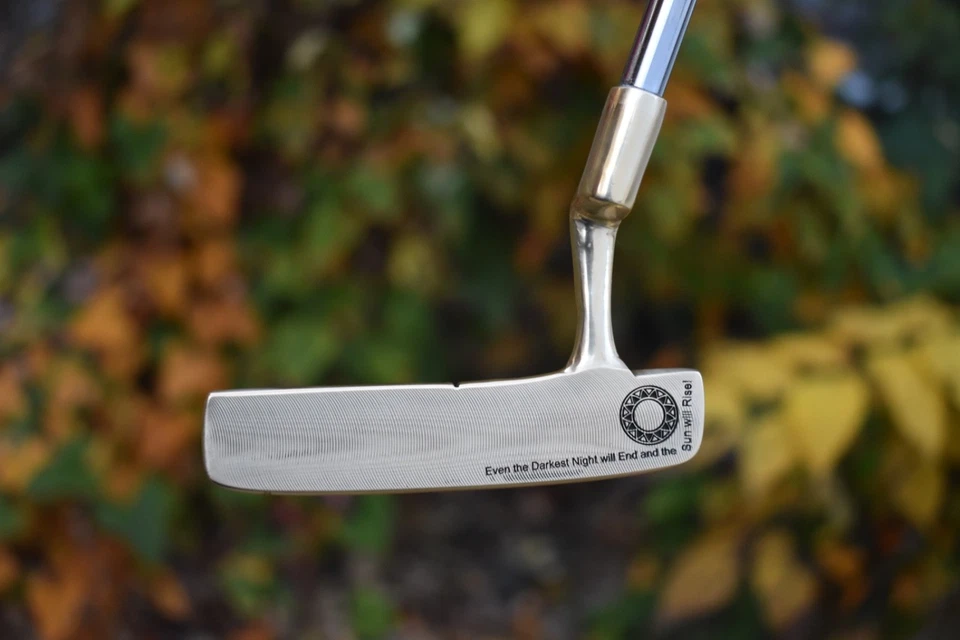 Stunning Gold Macgregor 207 Putter + Cover / MILLED & Engraved Sunrise / 35" RH - Image 4 of 4