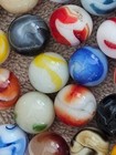 30 West Virginia Swirl Marbles circa 1920's to 1950's.  Lot 0072 — photo 8