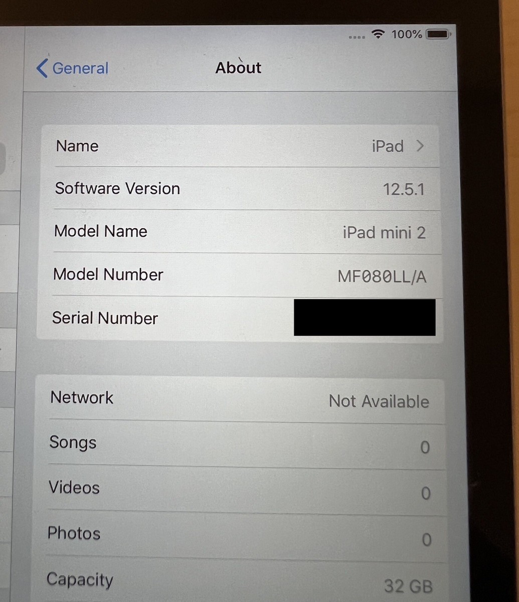 iPad mini 2 32GB - Space Gray - (Wi-Fi + GSM + LTE) Model iPad mini 2 32GB - Space Gray - (Wi-Fi + GSM + LTE) Model
