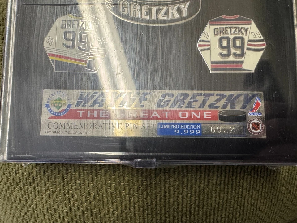 New-Wayne Gretzky Upper Deck The Great One Pin Set edición limitada #6.922 Foto 4 de 4