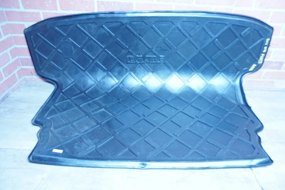 KIA FORTE 2011-2013 SEDÁN MALETERO TRASERO EQUIPAJE DE CARGA REVESTIMIENTO ALFOMBRILLA DE GOMA OEM Foto 3 de 4