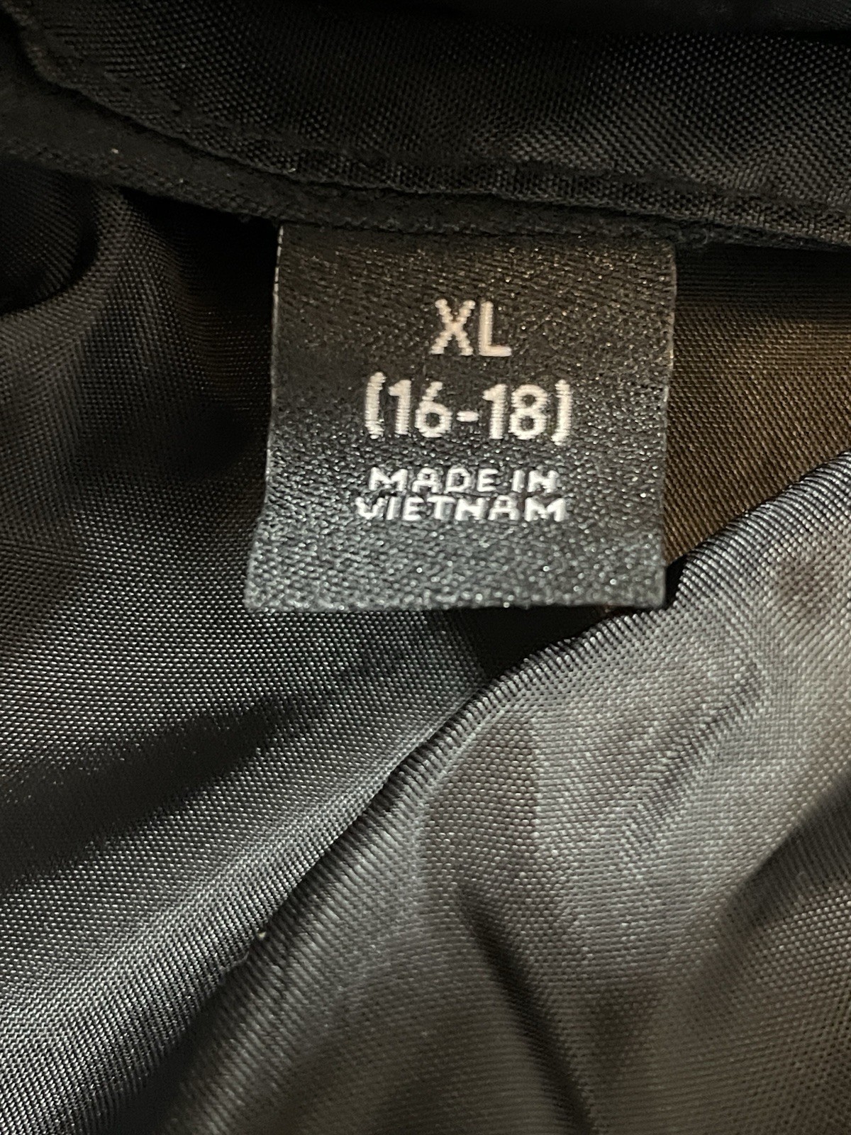 Swiss Tech Women’s Hood Black Puffer Jacket XL (16-18)