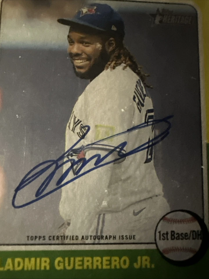 2024 Topps Heritage VLADIMIR GUERRERO JR Real One Auto #ROAVG PSA 9 Blue Jays - Image 3 of 3