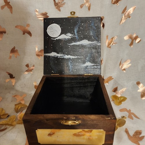 Custom Hand Made Memorial Urn - Picture 3 of 3