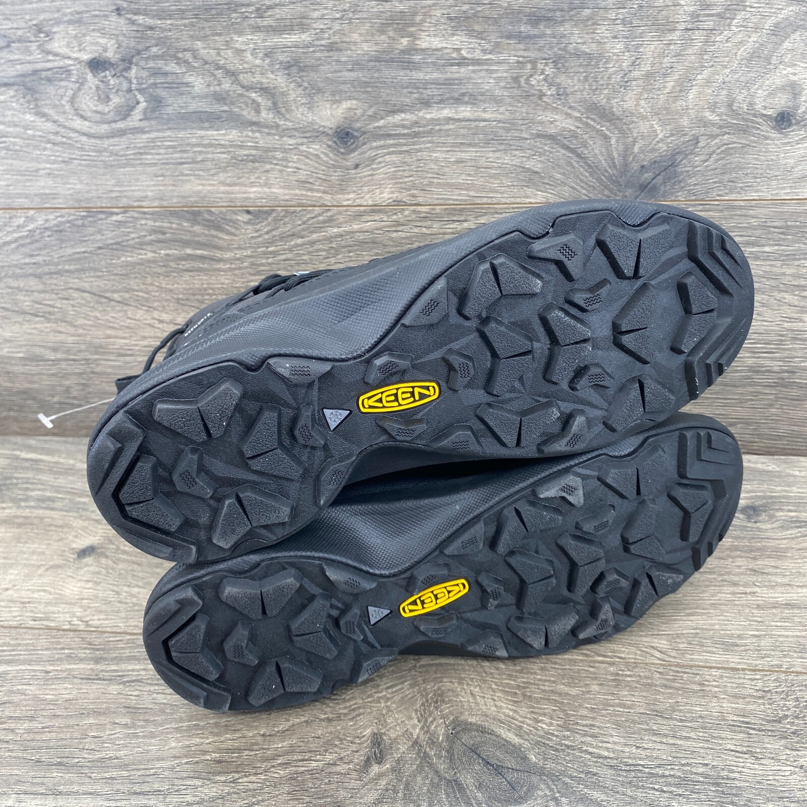 Scarpe da trekking Keen Uneek SNK II Chukka impermeabili da donna taglia 7 US nere