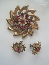Swirl Copper Colored Rhinestone Pink Pin Screw Earrings