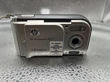 HP Photosmart E317 Digital Camera 5MP Silver Compact Vintage 2000s USB LCD Flash