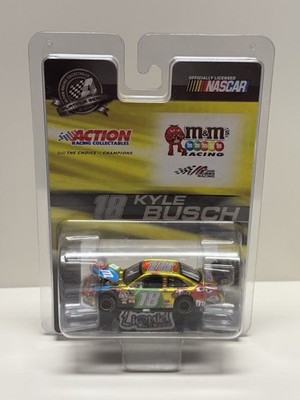 2008 Kyle Busch #18 M&M s Liquid Color COT 1/64 Nascar Platinum Series Diecast