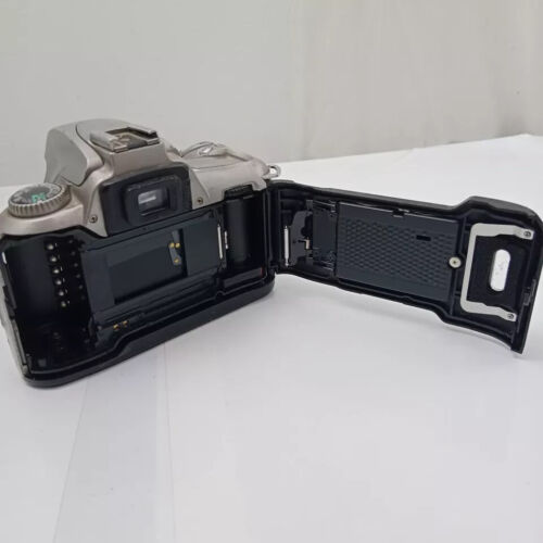 Nikon F55 35mm Vintage SLR Film Camera Body - (Untested/Sold As Is) - Picture 15 of 20
