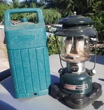 Coleman Lantern   2 Mantle  w /  Green case     