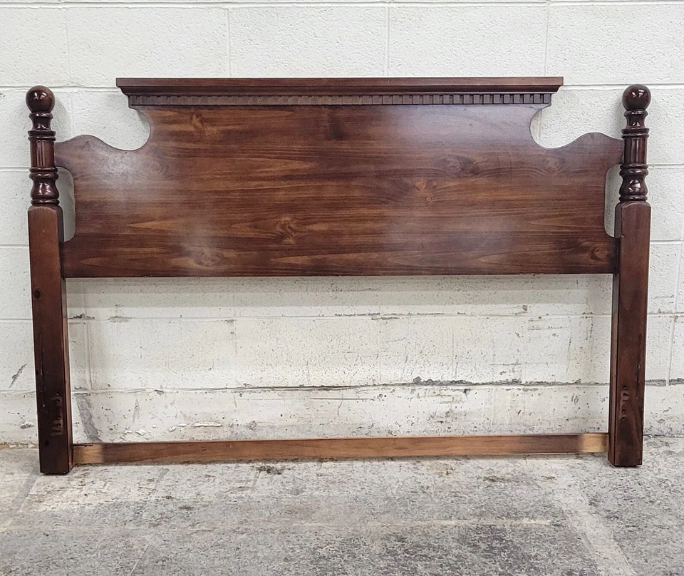 Cabecero vintage tamaño completo estilo tradicional Foto 2 de 4