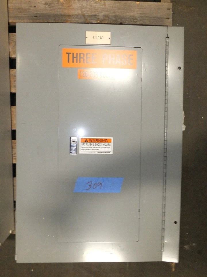 CUADRADO D - NQOD - 100 AMPERIOS - 208/120 VOLTIOS - PANEL INTERRUPTOR PRINCIPAL - 30 ESPACIOS #309 Foto 4 de 4