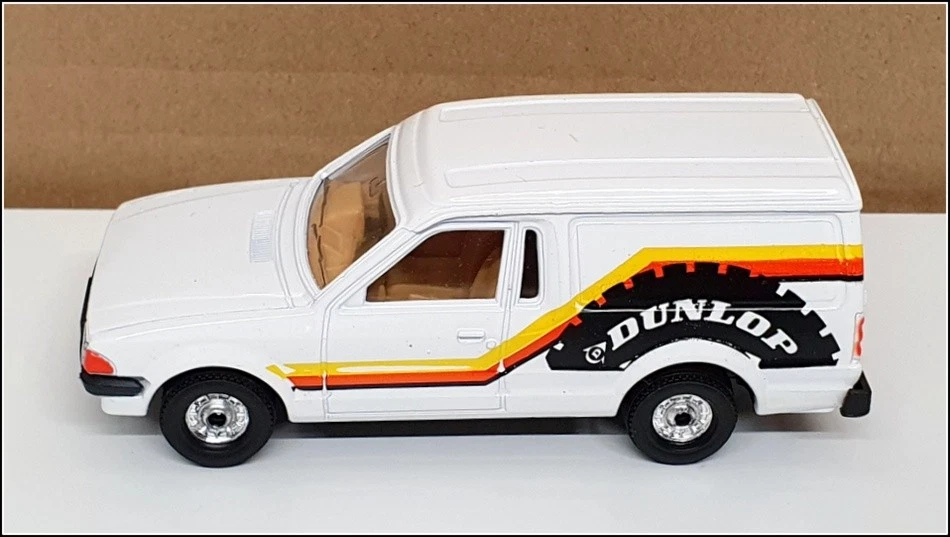 Corgi 12cm Long Diecast 503 - Ford Escort Van -Dunlop - White - Image 4 of 4