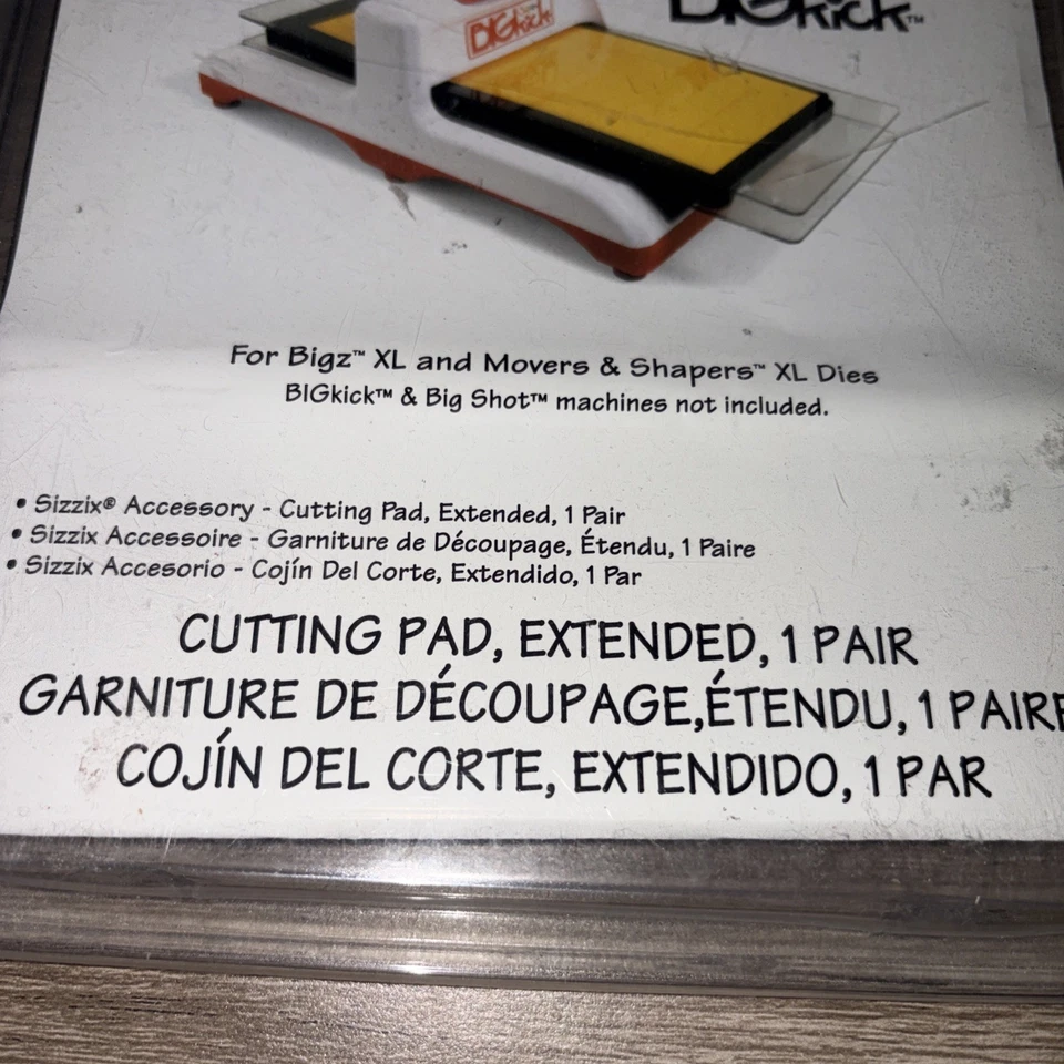 Sizzix BIGkick/Big Shot/Vagabond Cutting Pads 1 Pair-XL Extended 14.625"X6.25"X - Image 2 of 3