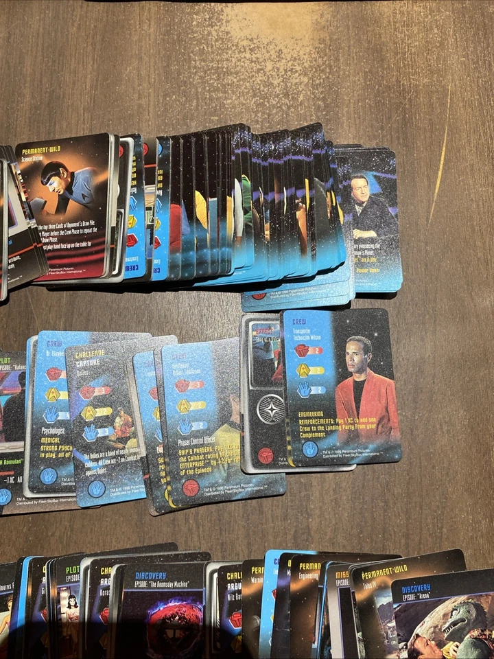 1996 STAR TREK THE CARD GAME Cards Lot 725+ cards - Image 2 of 4