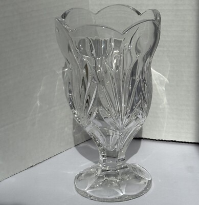 Royal Limited 8'' Tulip Vase 24% Full Lead Crystal made in Czech Republic