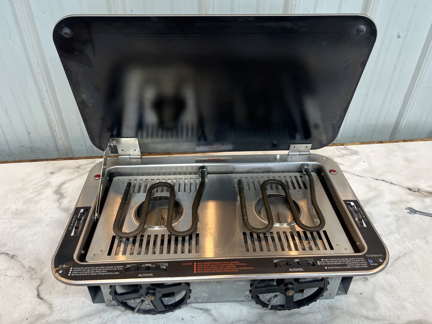 92 Crownline 250 CR Boat Kenyon Marine RV alcohol electric stove range