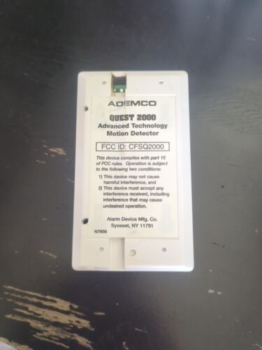 ADEMCO Quest 2000 Microwave/PIR Motion Detector - Picture 2 of 5