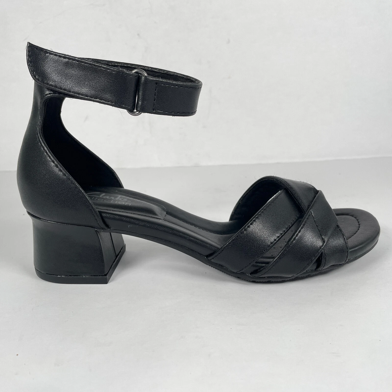 Sandali Clarks Desirae Lily donna taglia 7 M neri in pelle con cinturino alla caviglia scarpe