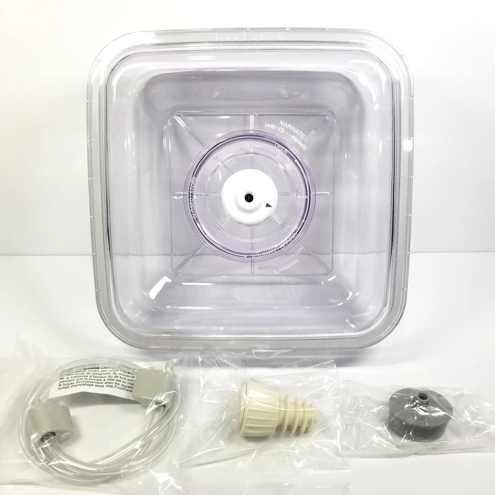 FoodSaver Square Vacuum Sealing 2.25 Qt Clear Canister + Hose, Adaptor, Stopper