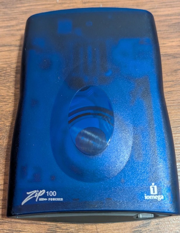 Iomega Zip 100 External Drive Blue Translucent USB Powered Z100USBS - No Cord